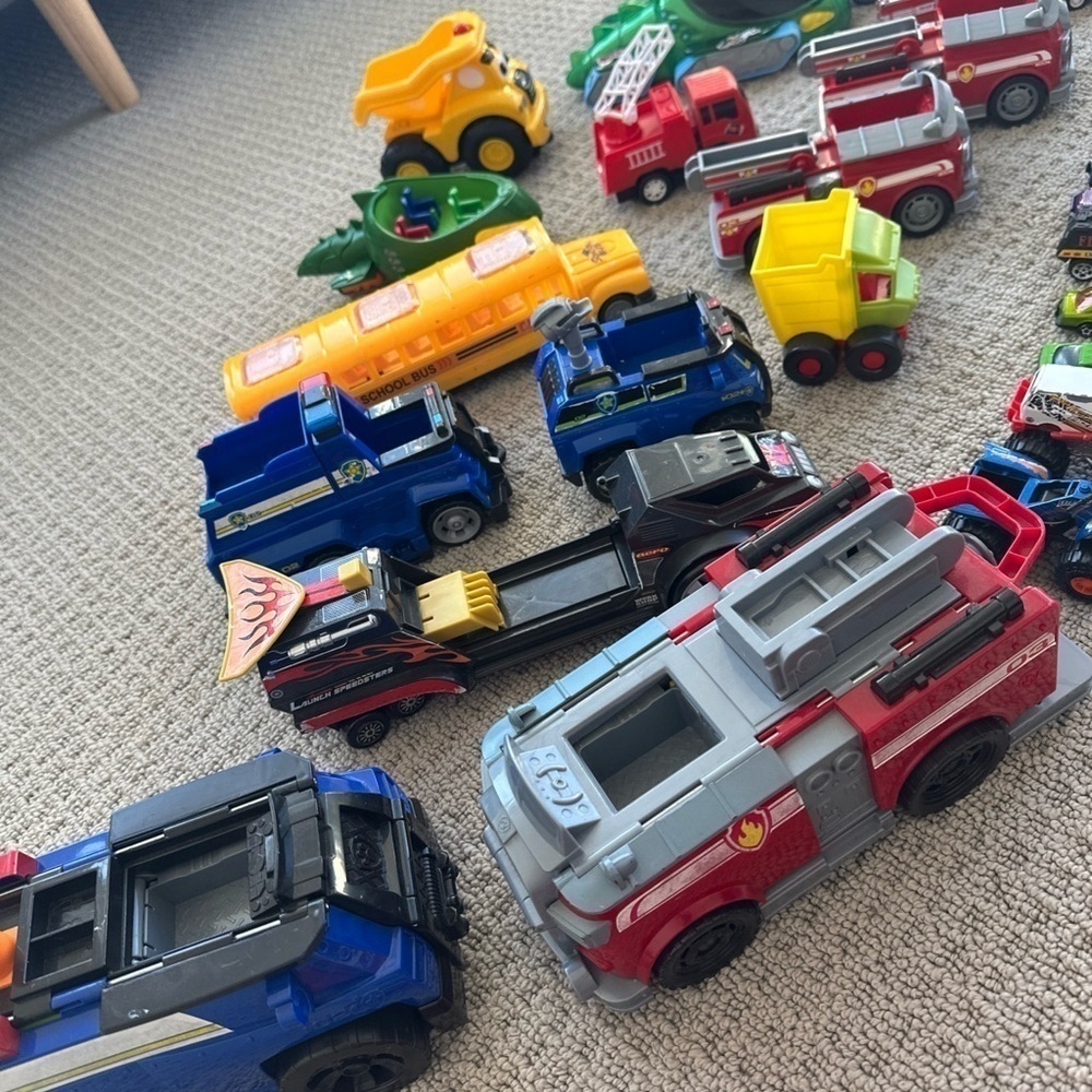 Assorted Colorful Toy Vehicles - Picture 5 of 5